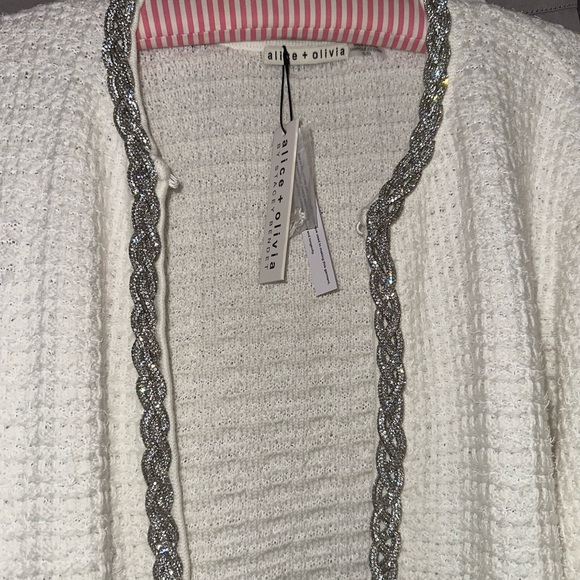 Alice + Olivia
Akira Embellished-Trim Cardigan Size XL - Picture 5 of 13